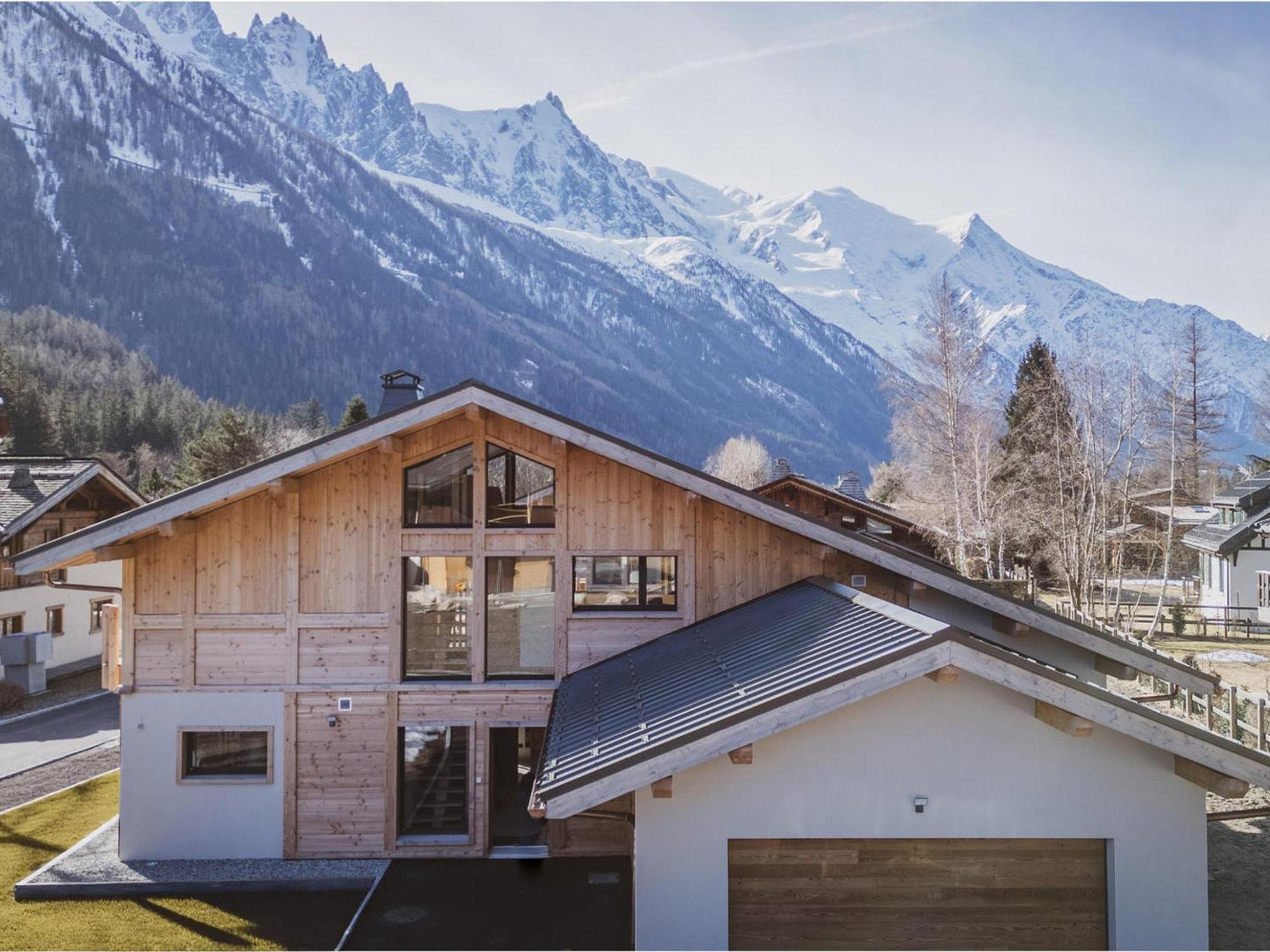 Chalet Spacieux A Avec Jacuzzi Et Parking, Animaux Acceptes - Fr-1-343-259