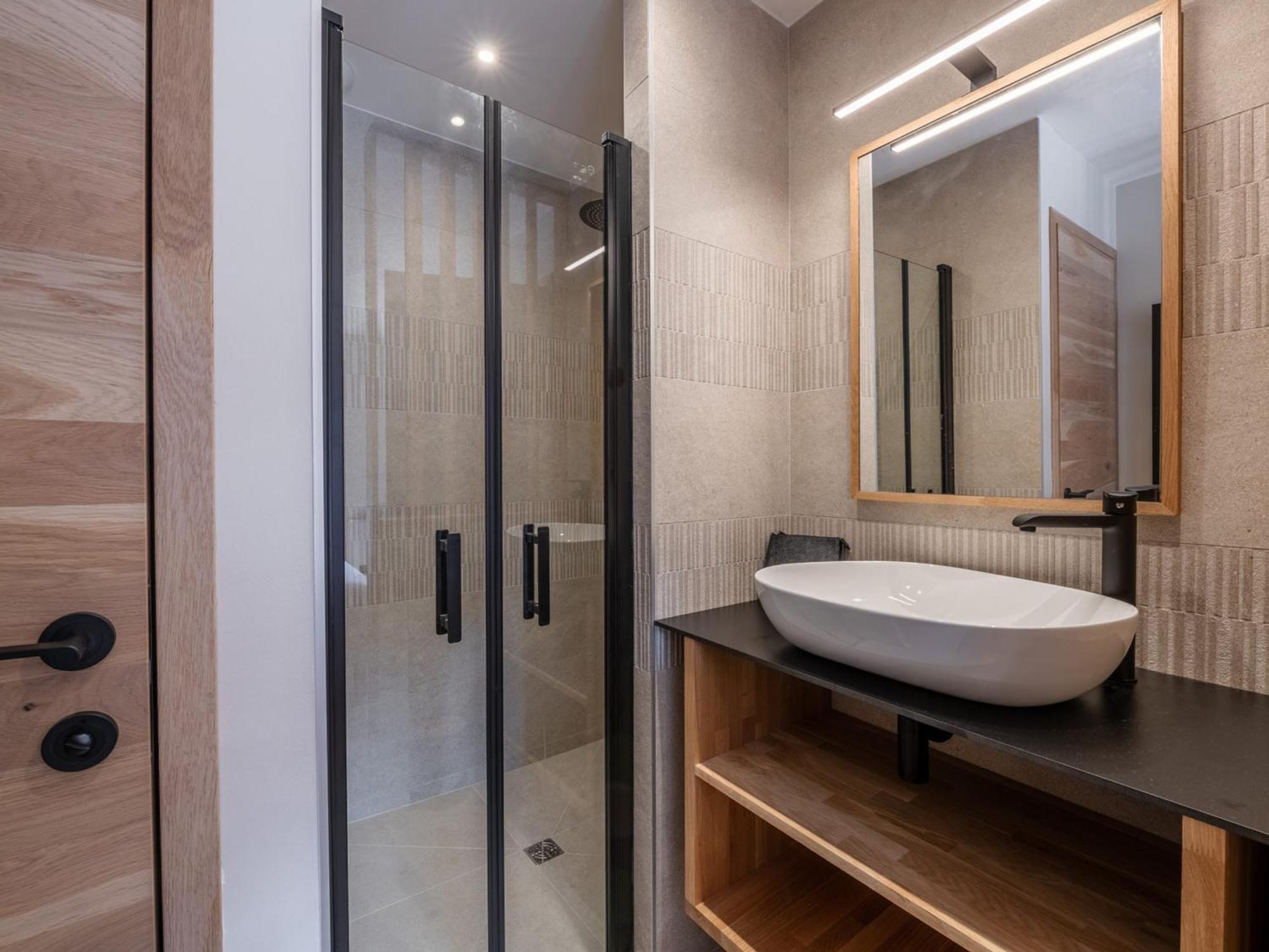 Chalet Spacieux A Avec Jacuzzi Et Parking, Animaux Acceptes - Fr-1-343-259 *