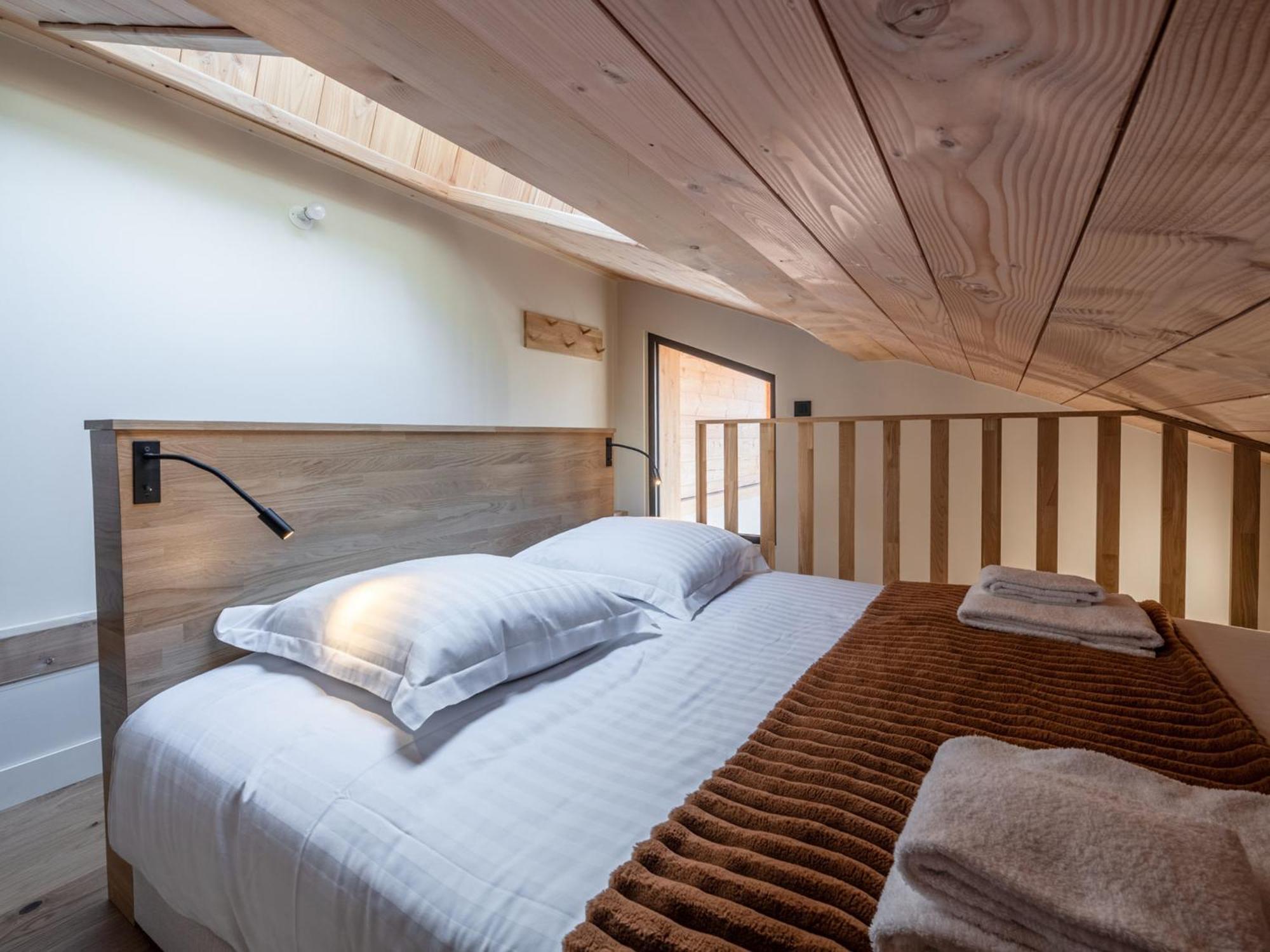 Chalet Spacieux A Avec Jacuzzi Et Parking, Animaux Acceptes - Fr-1-343-259 *